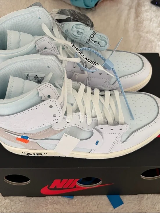 Off-White Air Jordan 1 High - White/Light Blue/Beige with Orange Zip Tie - Picture 4 of 8